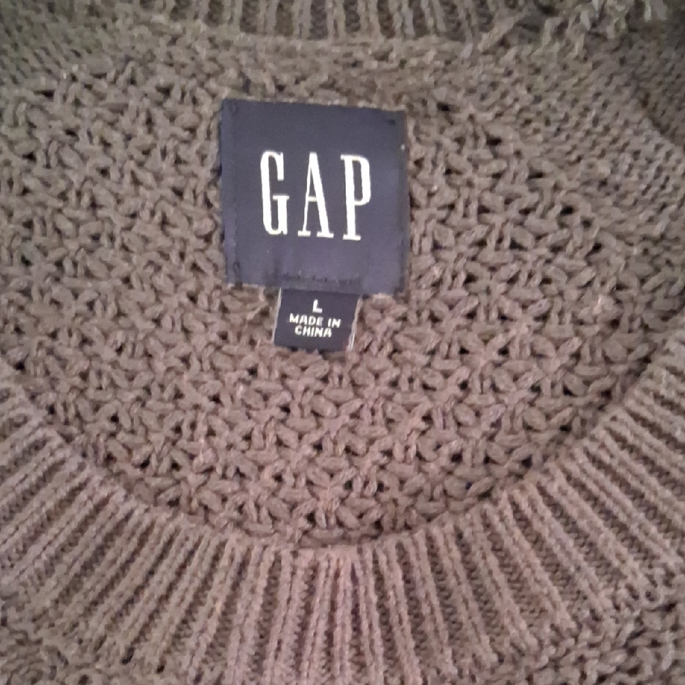 GAP Taupe Knit Pullover